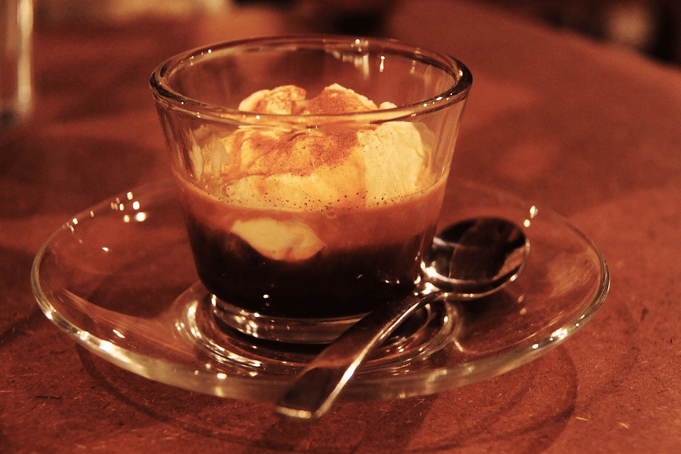 Does vanilla coffee ice cream have caffeine? starbmag