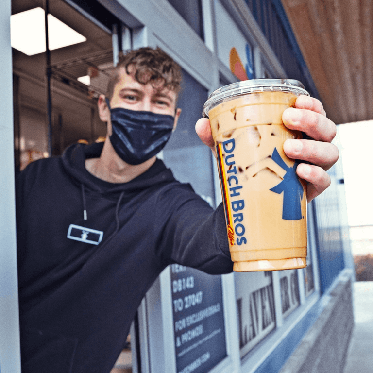 How much does Dutch Bros pay? - starbmag