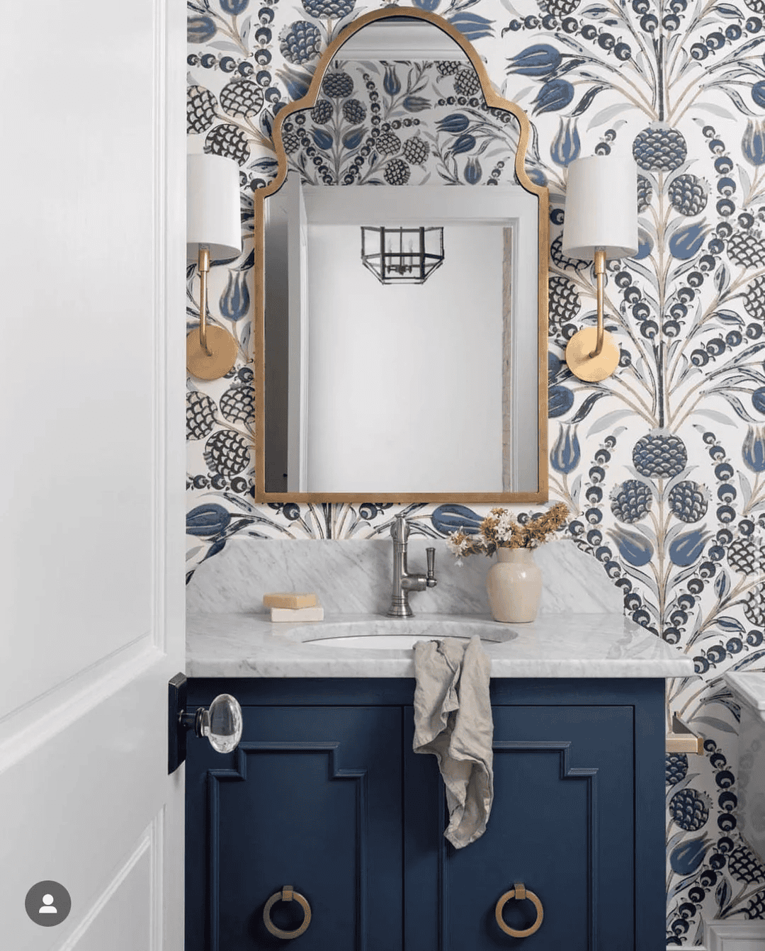 26 Powder Room Wallpaper Ideas To Revamp Your Space - starbmag