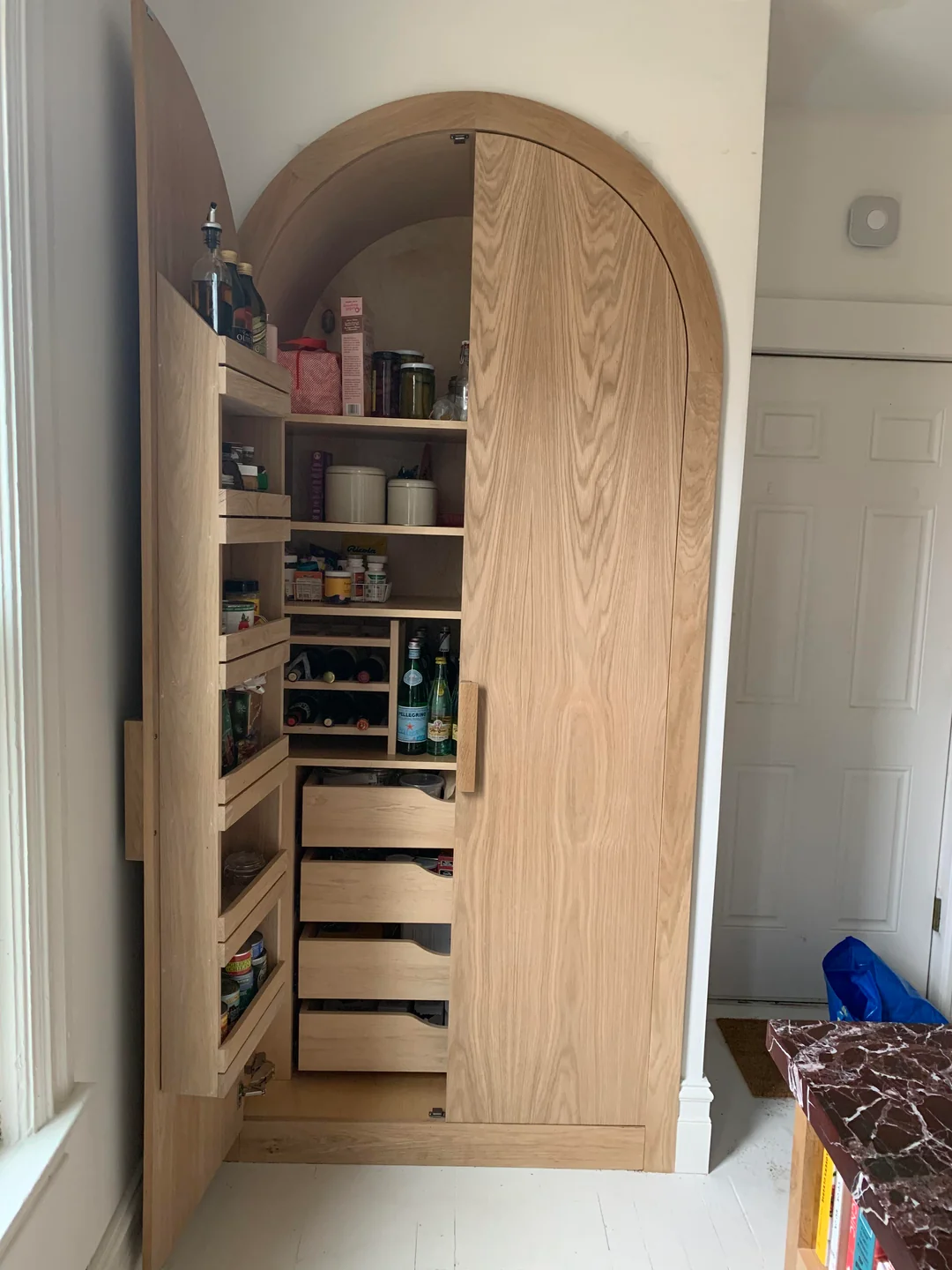 20 Pantry Door Ideas For Small Spaces To Create A Sleek And Functional ...