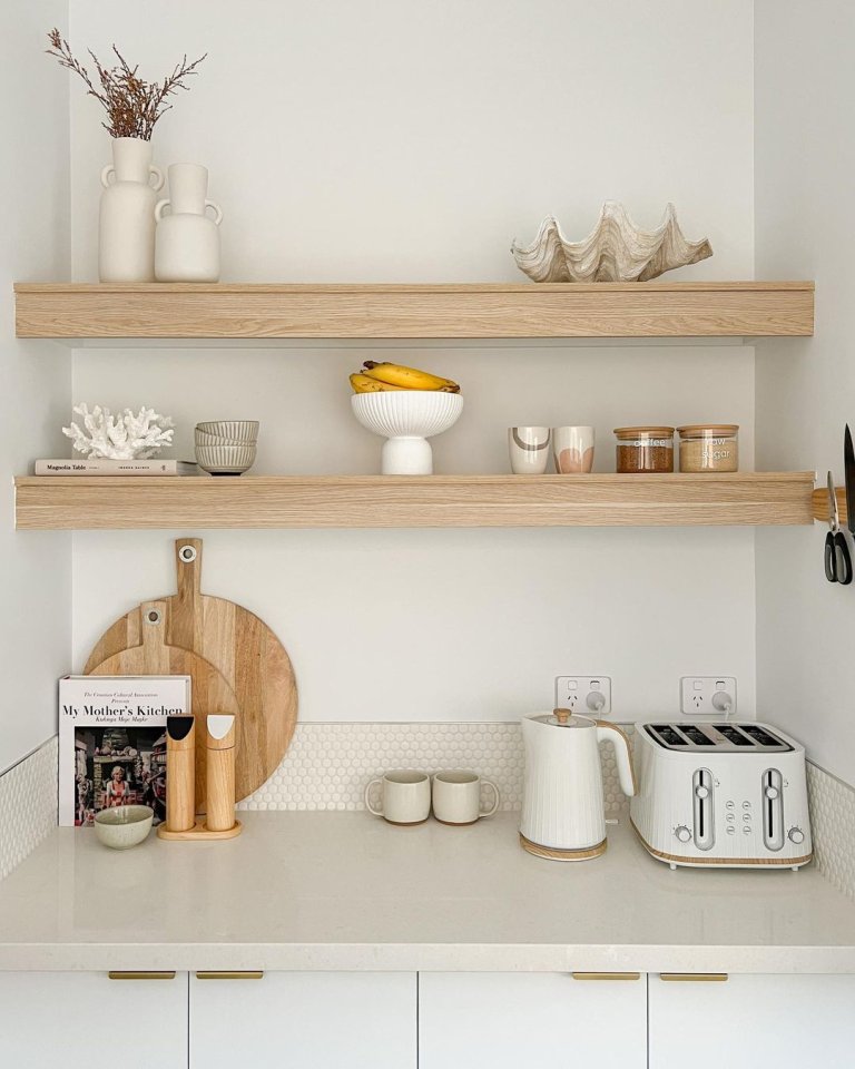 20 Small Kitchen Shelf Ideas That Add an Aesthetic Touch to Your ...